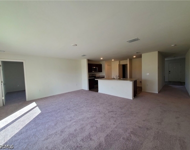 2824 Ne 3rd Avenue - Photo Thumbnail 5