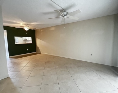 9301 Central Park Drive - Photo Thumbnail 2