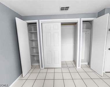 6617 Warwick Circle - Photo Thumbnail 16