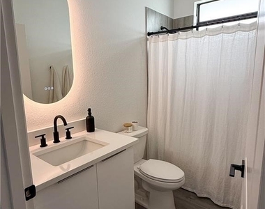 343 Rawlings Avenue - Photo Thumbnail 22