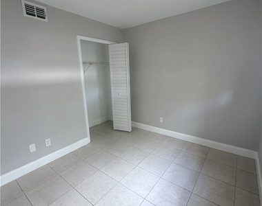 130 Cape Coral Parkway W - Photo Thumbnail 16
