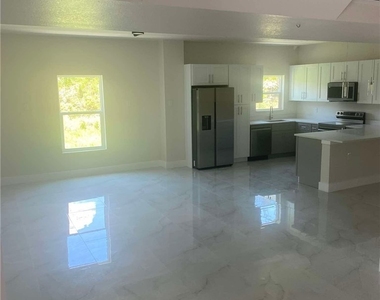 13251 Coral Drive - Photo Thumbnail 11