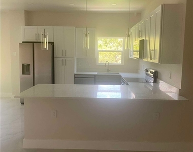 13251 Coral Drive - Photo Thumbnail 8
