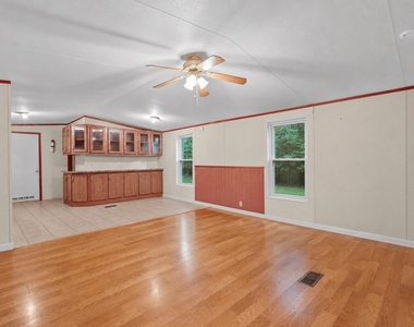 22521 West Road - Photo Thumbnail 7