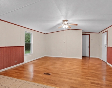 22521 West Road - Photo Thumbnail 5