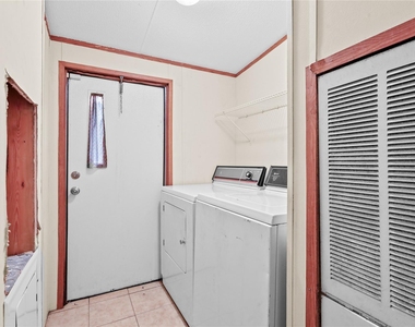 22521 West Road - Photo Thumbnail 14