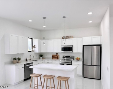 4121 Nw 22nd Street - Photo Thumbnail 9