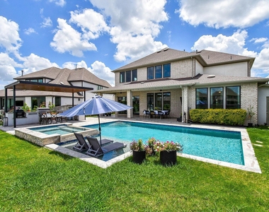24902 Pavonia Lake Lane - Photo Thumbnail 4