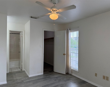 2626 Holly Hall Street - Photo Thumbnail 10
