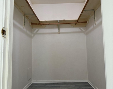 2626 Holly Hall Street - Photo Thumbnail 15