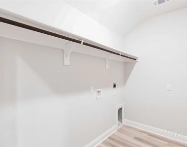 457 Aurora Creek Lane - Photo Thumbnail 13