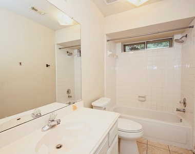 16302 Ash Point Lane - Photo Thumbnail 25