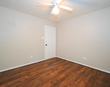 16302 Ash Point Lane - Photo Thumbnail 27