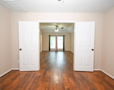 16302 Ash Point Lane - Photo Thumbnail 20