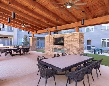 11111 Nexus Avenue - Photo Thumbnail 22
