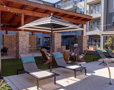 11111 Nexus Avenue - Photo Thumbnail 18