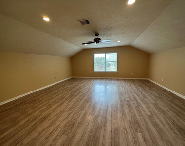 19162 Yellow Thrush Drive - Photo Thumbnail 2