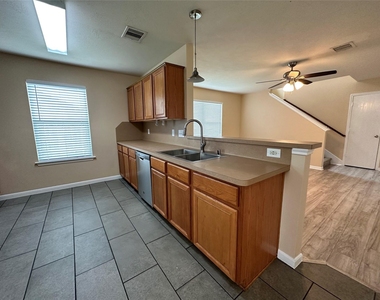 19162 Yellow Thrush Drive - Photo Thumbnail 11