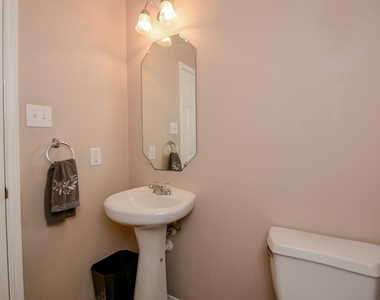 9947 Valance Way - Photo Thumbnail 33