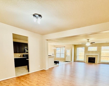9947 Valance Way - Photo Thumbnail 9