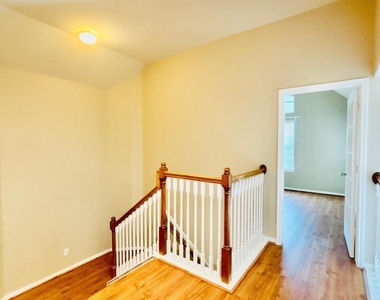9947 Valance Way - Photo Thumbnail 21