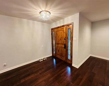 9758 Cedardale Drive - Photo Thumbnail 3