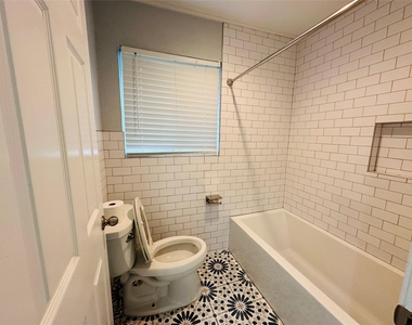 9758 Cedardale Drive - Photo Thumbnail 12