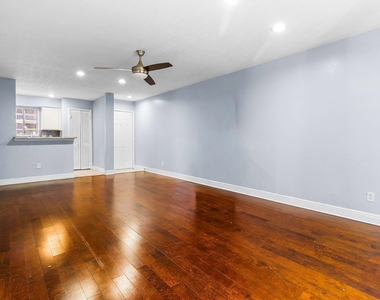 12100 Melville Drive - Photo Thumbnail 6