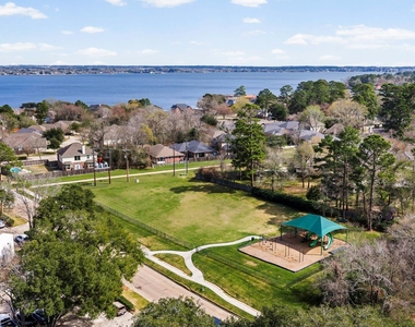 12100 Melville Drive - Photo Thumbnail 3