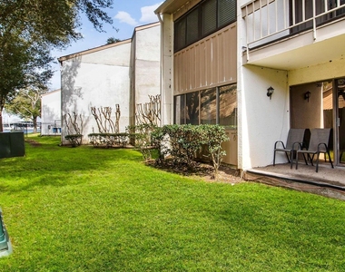 12100 Melville Drive - Photo Thumbnail 17
