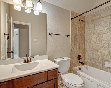 4814 Sequoia Park Lane - Photo Thumbnail 32