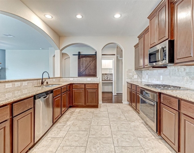 4814 Sequoia Park Lane - Photo Thumbnail 13