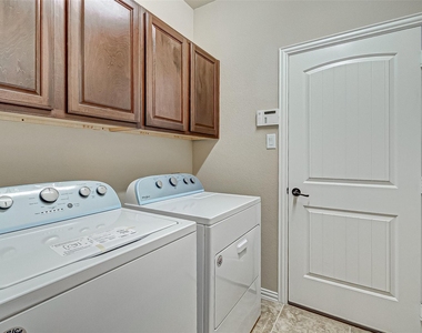 4814 Sequoia Park Lane - Photo Thumbnail 17
