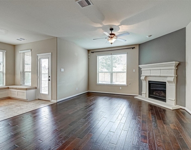 4814 Sequoia Park Lane - Photo Thumbnail 9