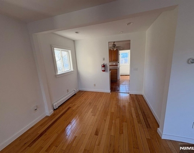 580 Chestnut - Photo Thumbnail 1