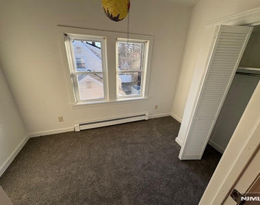 580 Chestnut - Photo Thumbnail 4