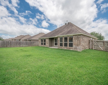7418 Masters Drive - Photo Thumbnail 21