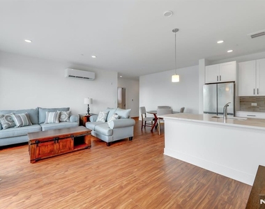 85 Ridge - Photo Thumbnail 12