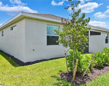 20545 Hazelnut Court S - Photo Thumbnail 27