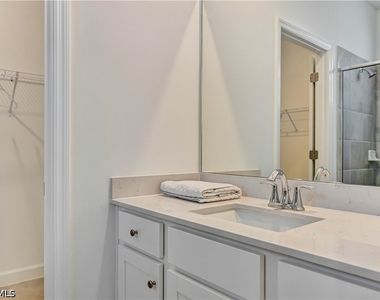 20545 Hazelnut Court S - Photo Thumbnail 16