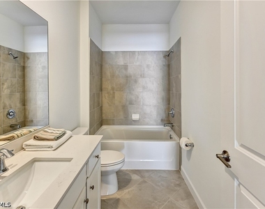 20545 Hazelnut Court S - Photo Thumbnail 21