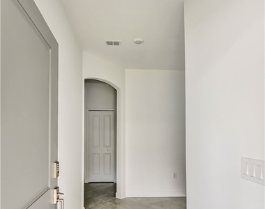 20545 Hazelnut Court S - Photo Thumbnail 18