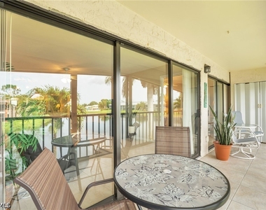 4640 Chantelle Drive - Photo Thumbnail 22