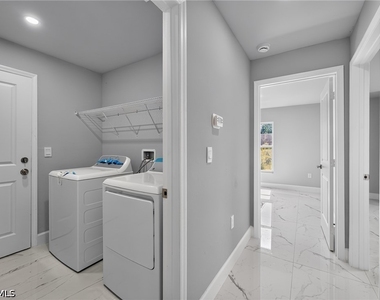 3211 43rd Street Sw - Photo Thumbnail 23