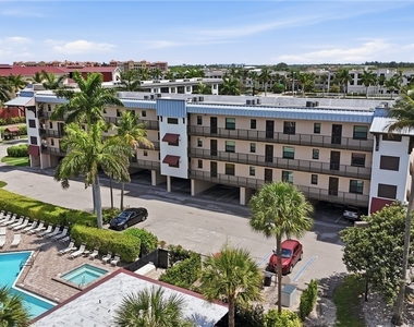 803 River Point Drive - Photo Thumbnail 1