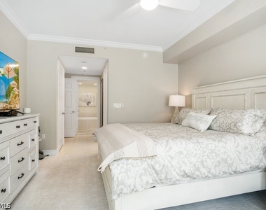 2728 Tiburon Boulevard E - Photo Thumbnail 14