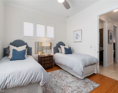 2650 Bolero Drive - Photo Thumbnail 24