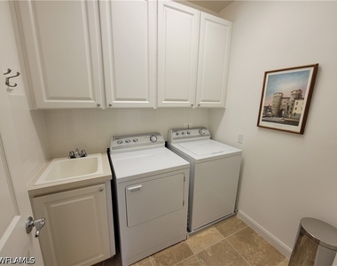 28209 Jeneva Way - Photo Thumbnail 15