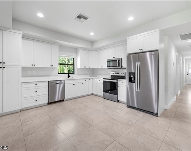 11251 Dean Street - Photo Thumbnail 6