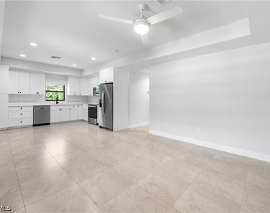 11251 Dean Street - Photo Thumbnail 3